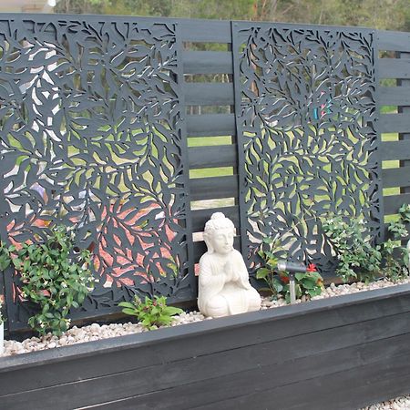 The Woodlands Hideaway - Premium Acreage Guesthouse Browns Plains Eksteriør bilde