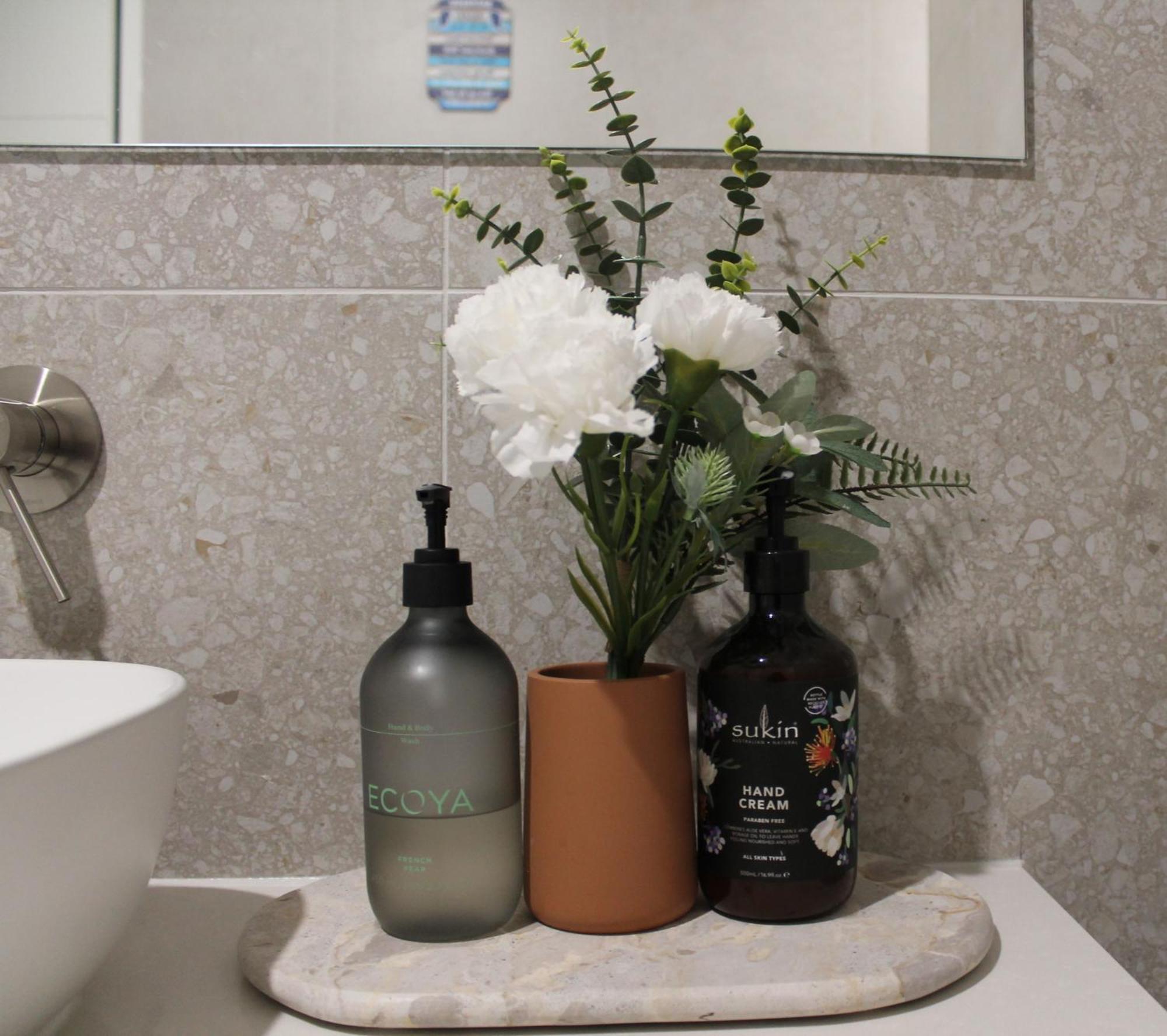 The Woodlands Hideaway - Premium Acreage Guesthouse Browns Plains Eksteriør bilde